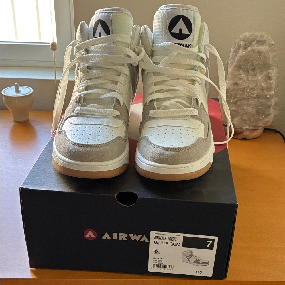 Airwalk White and Gray High-Tops